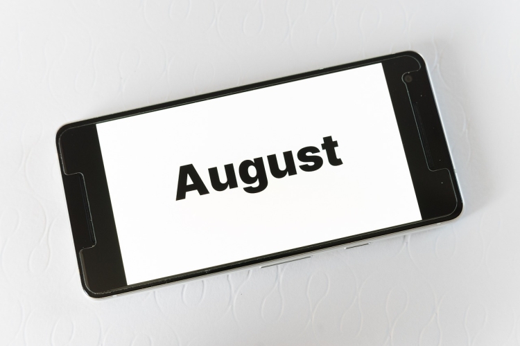 Agosto vacaciones, sí! Pero... No olvides las obligaciones fiscales y laborales de este mes! 